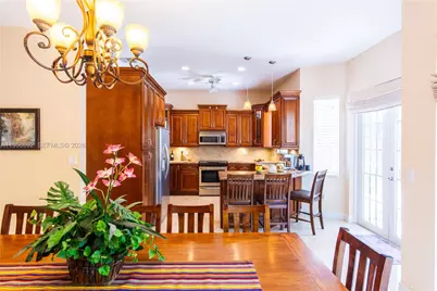 10564 NW 57th St, Doral, FL 33178 - Photo 14