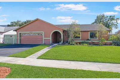 13850 SW 285th Ter, Homestead, FL 33033 - Photo 2