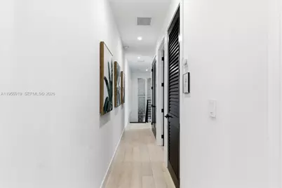 255 NW 39th St, Miami, FL 33127 - Photo 18