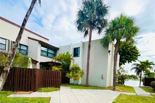 10211 Fontainebleau Blvd, Miami, FL 33172 - Photo 18