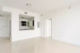 90 SW 3rd St, Miami, FL 33130 - Photo 4