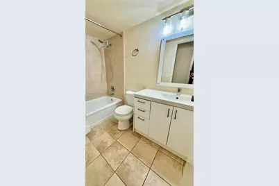 2001 Atlantic Shores Blvd #409, Hallandale Beach, FL 33009 - Photo 10