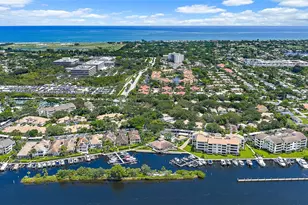 32 Grand Bay Cir, Juno Beach, FL 33408 - Photo 2