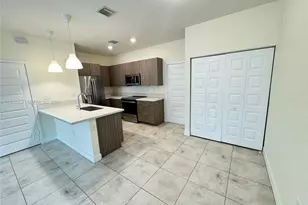 4802 NW 83rd Path, Doral, FL 33166 - Photo 4