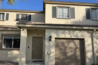 4746 Lago Vista Dr, Coconut Creek, FL 33073 - Photo 2