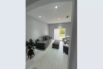 4746 Lago Vista Dr, Coconut Creek, FL 33073 - Photo 20