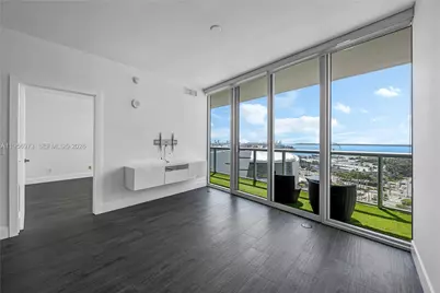 888 Biscayne Blvd #1802, Miami, FL 33132 - Photo 8