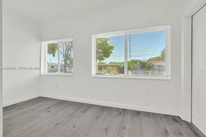 600 NW 25th Ct, Miami, FL 33125 - Photo 10