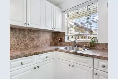 8861 Sunrise Lakes Blvd #205, Sunrise, FL 33322 - Photo 16