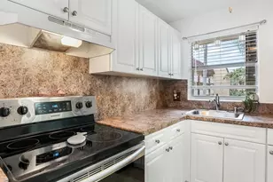 8861 Sunrise Lakes Blvd, Sunrise, FL 33322 - Photo 14