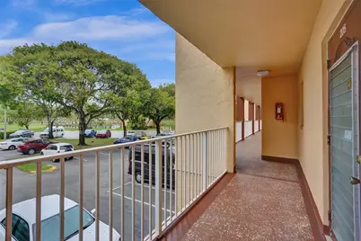 8861 Sunrise Lakes Blvd #205, Sunrise, FL 33322 - Photo 26
