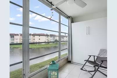 8861 Sunrise Lakes Blvd #205, Sunrise, FL 33322 - Photo 6