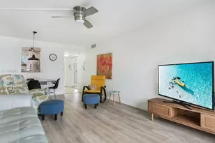8861 Sunrise Lakes Blvd, Sunrise, FL 33322 - Photo 10