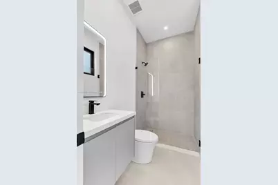 3200 Thomas Ave, Miami, FL 33133 - Photo 50