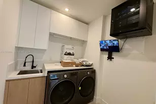 3200 Thomas Ave, Miami, FL 33133 - Photo 32