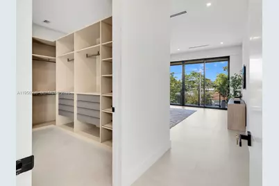 3200 Thomas Ave, Miami, FL 33133 - Photo 28