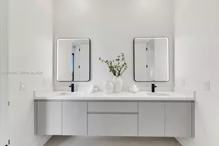 3200 Thomas Ave, Miami, FL 33133 - Photo 42