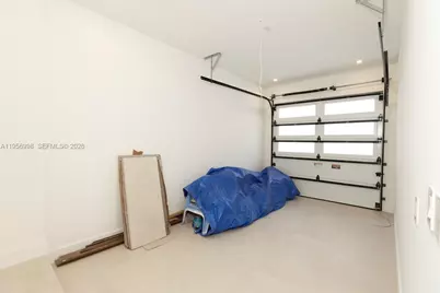 3200 Thomas Ave, Miami, FL 33133 - Photo 50