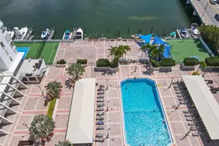 4101 Pine Tree Dr, Miami Beach, FL 33140 - Photo 52