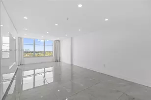 4101 Pine Tree Dr, Miami Beach, FL 33140 - Photo 1