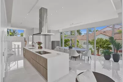 3750 Yacht Club Dr #TH1, Aventura, FL 33180 - Photo 8