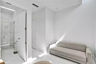 3750 Yacht Club Dr, Aventura, FL 33180 - Photo 24