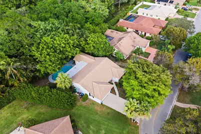 10873 NW 10th Pl, Coral Springs, FL 33071 - Photo 32