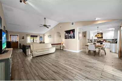 10873 NW 10th Pl, Coral Springs, FL 33071 - Photo 8