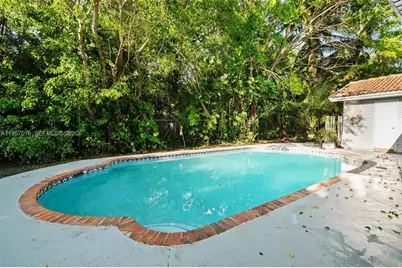 10873 NW 10th Pl, Coral Springs, FL 33071 - Photo 22