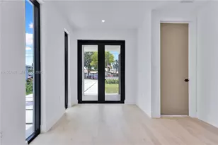 2661 Johnson St, Hollywood, FL 33020 - Photo 2