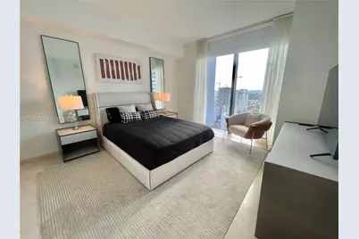 88 SW 7th St #2404, Miami, FL 33131 - Photo 10