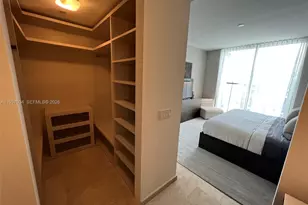 88 SW 7th St, Miami, FL 33131 - Photo 12