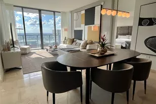 88 SW 7th St, Miami, FL 33131 - Photo 14