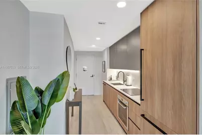 580 72nd Street #808, Miami Beach, FL 33141 - Photo 8