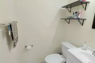 6205 Kendale Lakes Circle, Miami, FL 33183 - Photo 6