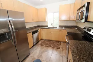 609 NE 28th St, Wilton Manors, FL 33334 - Photo 2