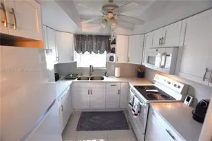 2750 Emory Dr E, West Palm Beach, FL 33415 - Photo 4