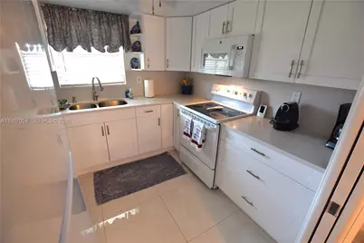 2750 Emory Dr East #H, West Palm Beach, FL 33415 - Photo 1