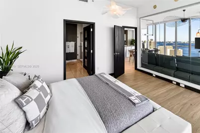 888 Biscayne Blvd #5508, Miami, FL 33132 - Photo 4