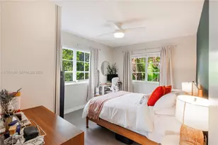 728 Lenox Ave., Miami Beach, FL 33139 - Photo 4