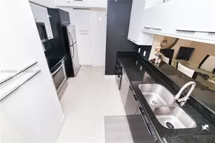 17100 N Bay Rd, Sunny Isles Beach, FL 33160 - Photo 4