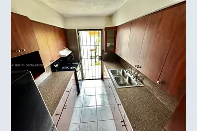 1232 NE 136th Ter #1232, North Miami, FL 33161 - Photo 4