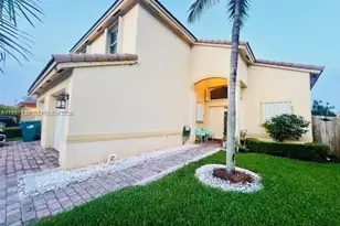 23623 SW 108th Ct, Homestead, FL 33032 - Photo 2