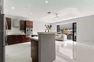 3924 NE 15th St, Homestead, FL 33033 - Photo 10