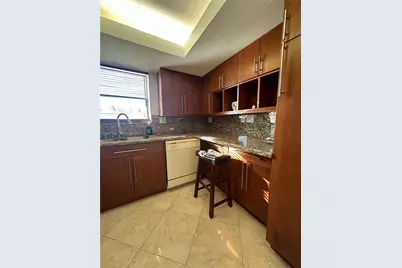 1334 Collins Ave #204, Miami Beach, FL 33139 - Photo 18