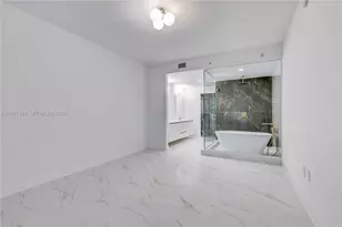 700 NE 24th St, Miami, FL 33137 - Photo 10