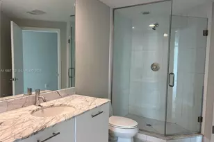 500 Brickell Ave, Miami, FL 33131 - Photo 18