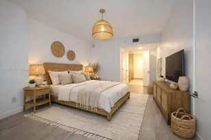 55 SW 9th St, Miami, FL 33130 - Photo 2