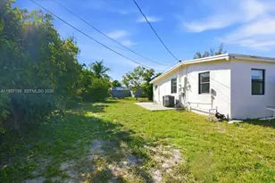 1400 NE 43rd Ct, Pompano Beach, FL 33064 - Photo 20