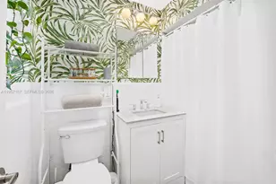 1639 NE 27th Dr, Wilton Manors, FL 33334 - Photo 8